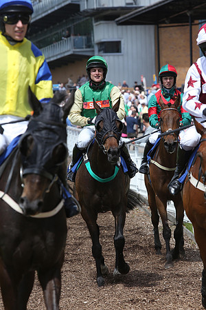 Race1_4th_Fontwell8